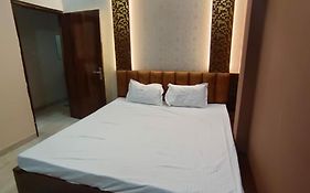 Hari Har Home Stay Fully Ac